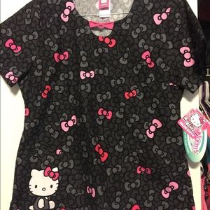 HELLO KITTY SCRUB TOP
